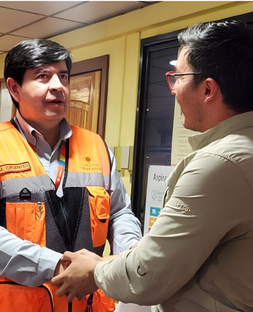 Con el Gerente de Refinería